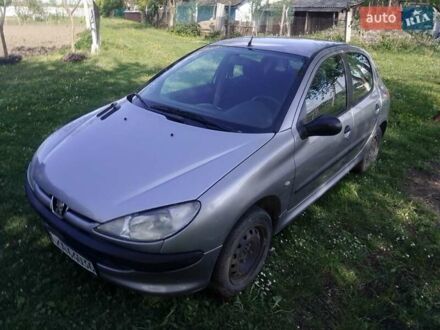 Пежо 206 2001 у Вижнице на Automoto.ua Сірий Пежо 206, об'ємом двигуна 1.9 л та пробігом 380 тис. км за 800 $, фото 1 на Automoto.ua