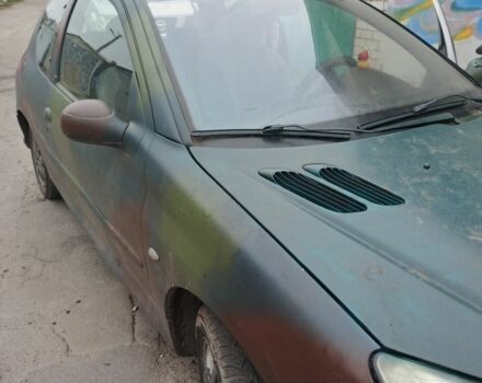 Сірий Пежо 206, об'ємом двигуна 2 л та пробігом 300 тис. км за 1500 $, фото 1 на Automoto.ua