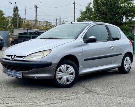 Серый Пежо 206, объемом двигателя 1.1 л и пробегом 187 тыс. км за 2300 $, фото 1 на Automoto.ua