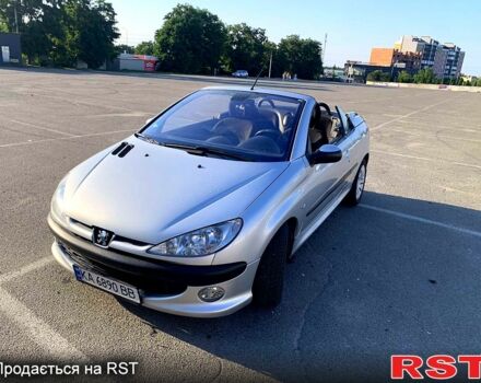 Серый Пежо 206, объемом двигателя 1.6 л и пробегом 178 тыс. км за 3900 $, фото 1 на Automoto.ua