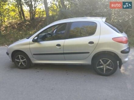 Сірий Пежо 206, об'ємом двигуна 1.6 л та пробігом 310 тис. км за 2550 $, фото 1 на Automoto.ua