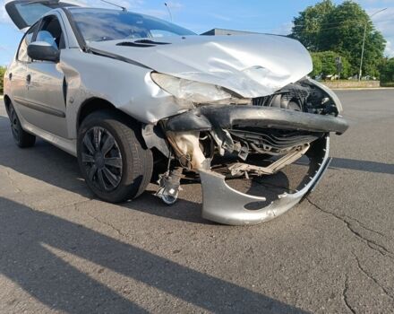 Серый Пежо 206, объемом двигателя 0 л и пробегом 166 тыс. км за 1500 $, фото 1 на Automoto.ua