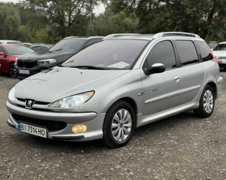 Серый Пежо 206, объемом двигателя 1.6 л и пробегом 240 тыс. км за 3693 $, фото 1 на Automoto.ua