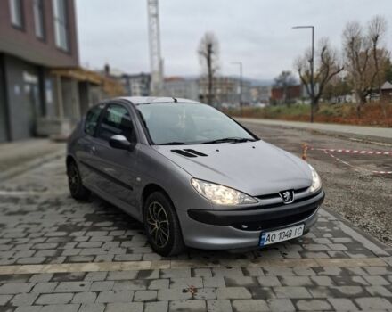 Серый Пежо 206, объемом двигателя 1.1 л и пробегом 128 тыс. км за 2500 $, фото 1 на Automoto.ua