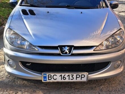 Пежо 206 2004 у Калуше на Automoto.ua Сірий Пежо 206, об'ємом двигуна 1.6 л та пробігом 255 тис. км за 4700 $, фото 1 на Automoto.ua