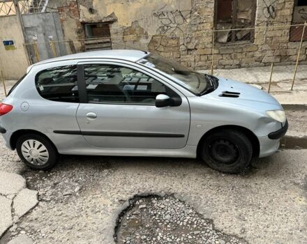 Сірий Пежо 206, об'ємом двигуна 1.1 л та пробігом 112 тис. км за 2000 $, фото 1 на Automoto.ua