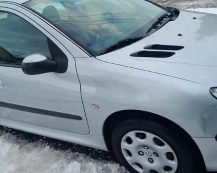 Сірий Пежо 206, об'ємом двигуна 1.4 л та пробігом 187 тис. км за 3700 $, фото 1 на Automoto.ua