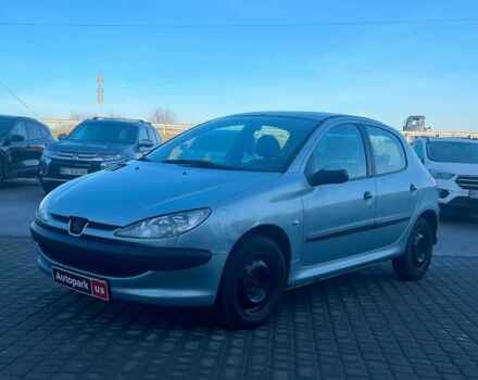 Серый Пежо 206, объемом двигателя 1.2 л и пробегом 211 тыс. км за 2300 $, фото 1 на Automoto.ua