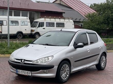 Пежо 206 2005 у Рівному на Automoto.ua Сірий Пежо 206, об'ємом двигуна 1.4 л та пробігом 290 тис. км за 2550 $, фото 1 на Automoto.ua