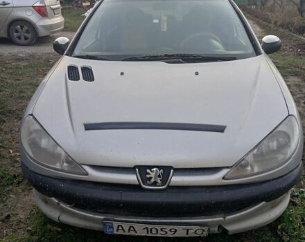 Серый Пежо 206, объемом двигателя 1.4 л и пробегом 186 тыс. км за 2500 $, фото 1 на Automoto.ua