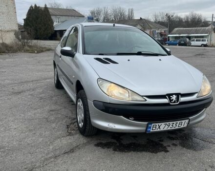 Серый Пежо 206, объемом двигателя 1.4 л и пробегом 230 тыс. км за 650 $, фото 1 на Automoto.ua