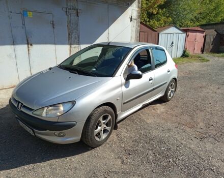 Серый Пежо 206, объемом двигателя 0 л и пробегом 122 тыс. км за 3500 $, фото 1 на Automoto.ua