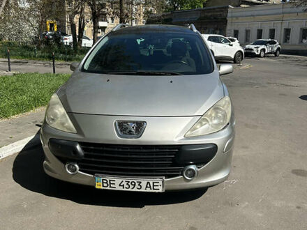 Серый Пежо 206, объемом двигателя 2 л и пробегом 202 тыс. км за 3100 $, фото 1 на Automoto.ua