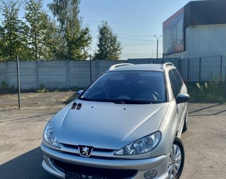 Сірий Пежо 206, об'ємом двигуна 1.6 л та пробігом 227 тис. км за 2450 $, фото 1 на Automoto.ua