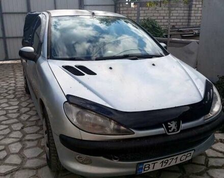 Сірий Пежо 206, об'ємом двигуна 1.36 л та пробігом 171 тис. км за 2600 $, фото 1 на Automoto.ua