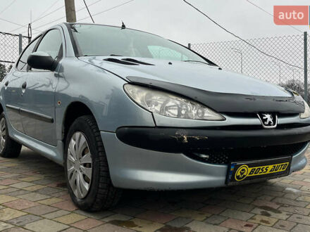 Серый Пежо 206, объемом двигателя 1.36 л и пробегом 171 тыс. км за 3999 $, фото 1 на Automoto.ua
