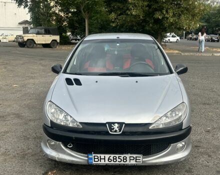 Сірий Пежо 206, об'ємом двигуна 1.4 л та пробігом 195 тис. км за 2400 $, фото 1 на Automoto.ua