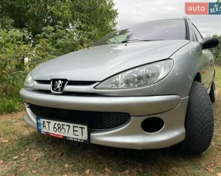 Серый Пежо 206, объемом двигателя 1.4 л и пробегом 314 тыс. км за 1449 $, фото 1 на Automoto.ua