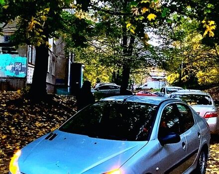 Серый Пежо 206, объемом двигателя 1.4 л и пробегом 116 тыс. км за 3499 $, фото 1 на Automoto.ua