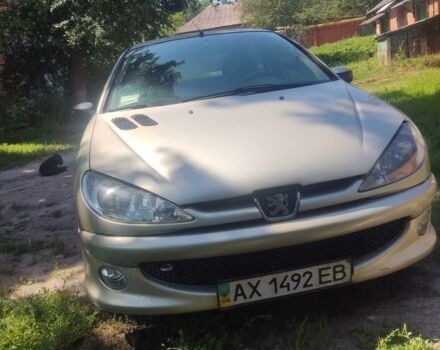 Сірий Пежо 206, об'ємом двигуна 1.4 л та пробігом 127 тис. км за 6000 $, фото 1 на Automoto.ua