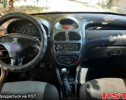 Сірий Пежо 206, об'ємом двигуна 1.4 л та пробігом 0 тис. км за 3300 $, фото 1 на Automoto.ua