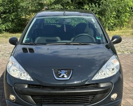 Сірий Пежо 206, об'ємом двигуна 1.4 л та пробігом 260 тис. км за 4000 $, фото 1 на Automoto.ua