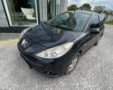 Сірий Пежо 206, об'ємом двигуна 1.1 л та пробігом 174 тис. км за 3700 $, фото 1 на Automoto.ua
