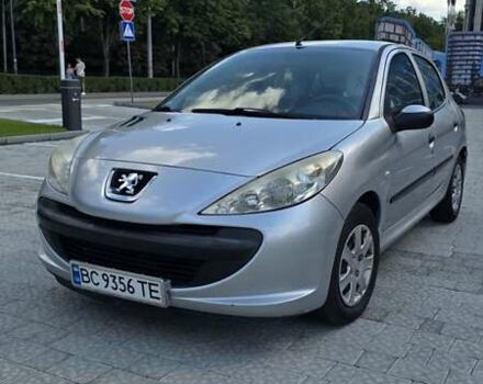 Серый Пежо 206, объемом двигателя 1.4 л и пробегом 233 тыс. км за 4500 $, фото 1 на Automoto.ua