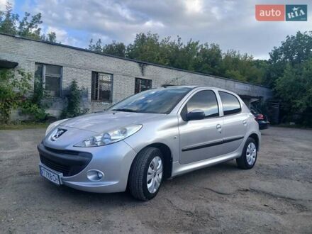 Пежо 206 2012 в Калуше на Automoto.ua Серый Пежо 206, объемом двигателя 1.4 л и пробегом 211 тыс. км за 4450 $, фото 1 на Automoto.ua