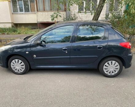 Серый Пежо 206, объемом двигателя 1.4 л и пробегом 116 тыс. км за 5700 $, фото 1 на Automoto.ua