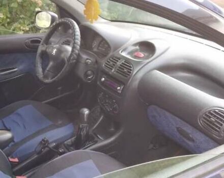 Синій Пежо 206, об'ємом двигуна 1.1 л та пробігом 250 тис. км за 1150 $, фото 1 на Automoto.ua