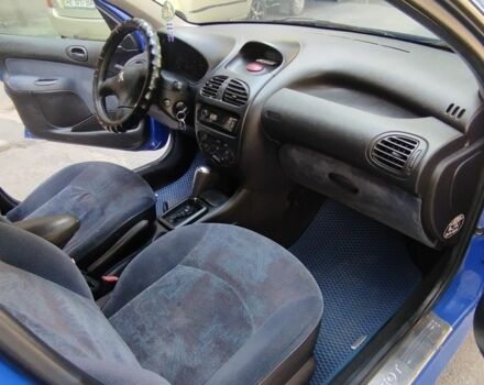 Синій Пежо 206, об'ємом двигуна 1.4 л та пробігом 240 тис. км за 3000 $, фото 16 на Automoto.ua
