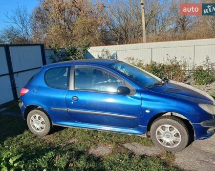 Синий Пежо 206, объемом двигателя 1.1 л и пробегом 141 тыс. км за 1700 $, фото 3 на Automoto.ua