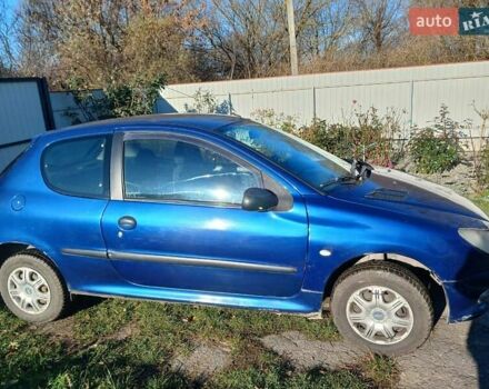Синий Пежо 206, объемом двигателя 1.1 л и пробегом 141 тыс. км за 1700 $, фото 2 на Automoto.ua