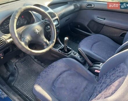 Синий Пежо 206, объемом двигателя 1.1 л и пробегом 141 тыс. км за 1700 $, фото 12 на Automoto.ua