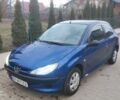 Синій Пежо 206, об'ємом двигуна 1.12 л та пробігом 136 тис. км за 1750 $, фото 1 на Automoto.ua