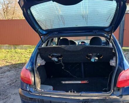 Синий Пежо 206, объемом двигателя 1.1 л и пробегом 141 тыс. км за 1700 $, фото 14 на Automoto.ua