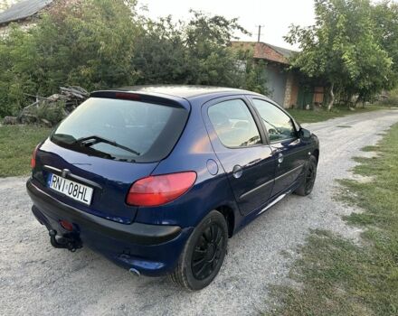 Синій Пежо 206, об'ємом двигуна 1.4 л та пробігом 200 тис. км за 1050 $, фото 6 на Automoto.ua