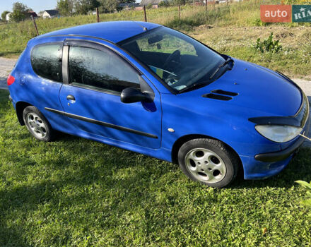 Синій Пежо 206, об'ємом двигуна 1.12 л та пробігом 195 тис. км за 3000 $, фото 6 на Automoto.ua