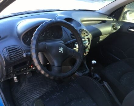 Синий Пежо 206, объемом двигателя 1.4 л и пробегом 271 тыс. км за 2700 $, фото 4 на Automoto.ua
