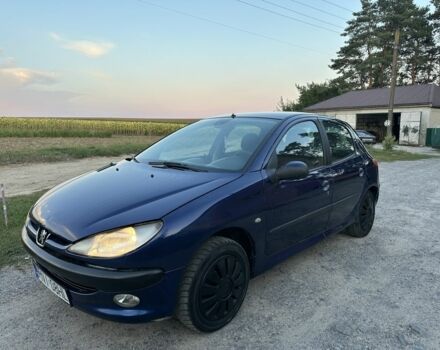 Синій Пежо 206, об'ємом двигуна 1.4 л та пробігом 200 тис. км за 1050 $, фото 1 на Automoto.ua
