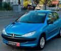 Синий Пежо 206, объемом двигателя 1.1 л и пробегом 209 тыс. км за 3590 $, фото 1 на Automoto.ua
