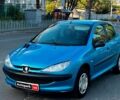 Синий Пежо 206, объемом двигателя 1.1 л и пробегом 209 тыс. км за 3592 $, фото 1 на Automoto.ua