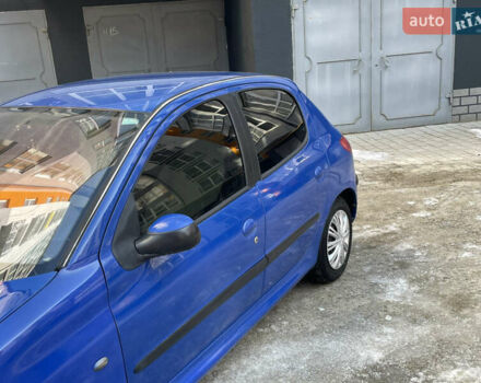 Синий Пежо 206, объемом двигателя 1.4 л и пробегом 268 тыс. км за 2200 $, фото 5 на Automoto.ua