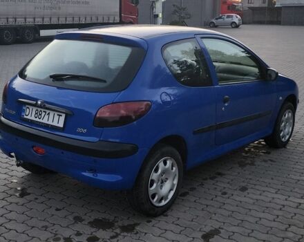 Синий Пежо 206, объемом двигателя 1.1 л и пробегом 240 тыс. км за 2500 $, фото 3 на Automoto.ua