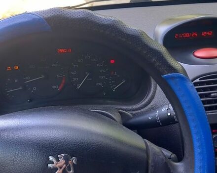 Синий Пежо 206, объемом двигателя 1.4 л и пробегом 295 тыс. км за 2100 $, фото 9 на Automoto.ua