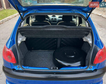 Синий Пежо 206, объемом двигателя 1.36 л и пробегом 133 тыс. км за 5500 $, фото 60 на Automoto.ua