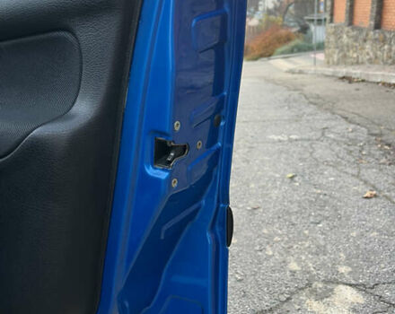 Синий Пежо 206, объемом двигателя 1.36 л и пробегом 133 тыс. км за 5500 $, фото 79 на Automoto.ua