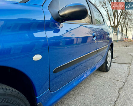 Синий Пежо 206, объемом двигателя 1.4 л и пробегом 133 тыс. км за 5500 $, фото 11 на Automoto.ua