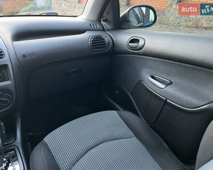 Синий Пежо 206, объемом двигателя 1.36 л и пробегом 133 тыс. км за 5500 $, фото 45 на Automoto.ua